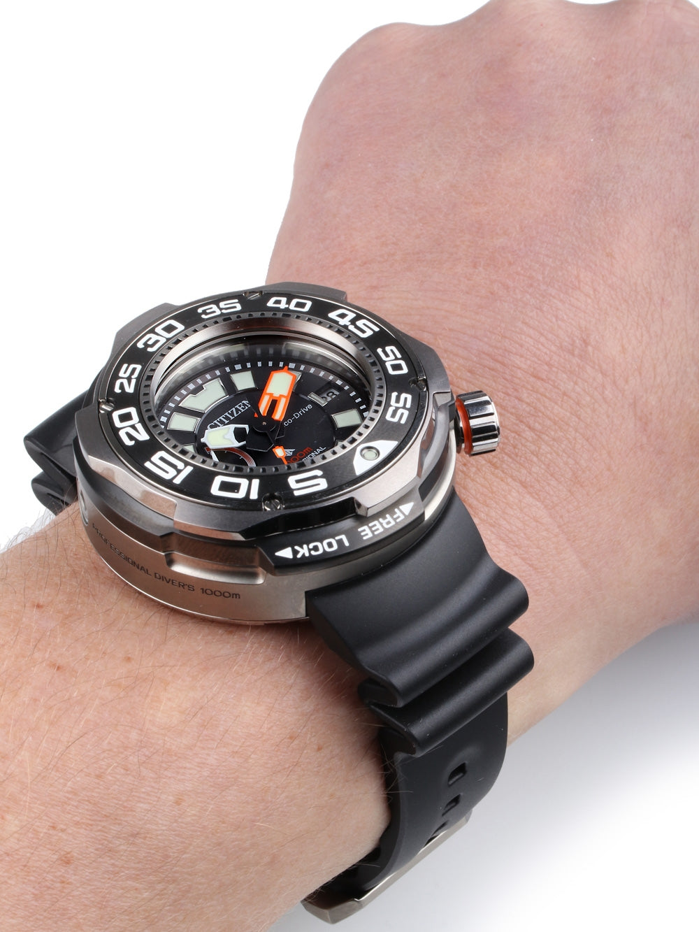 CITIZEN Mod. BN7020-09E-7
